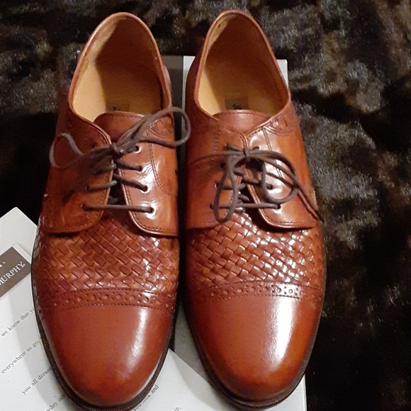 Shoes - Picture 2 of 6